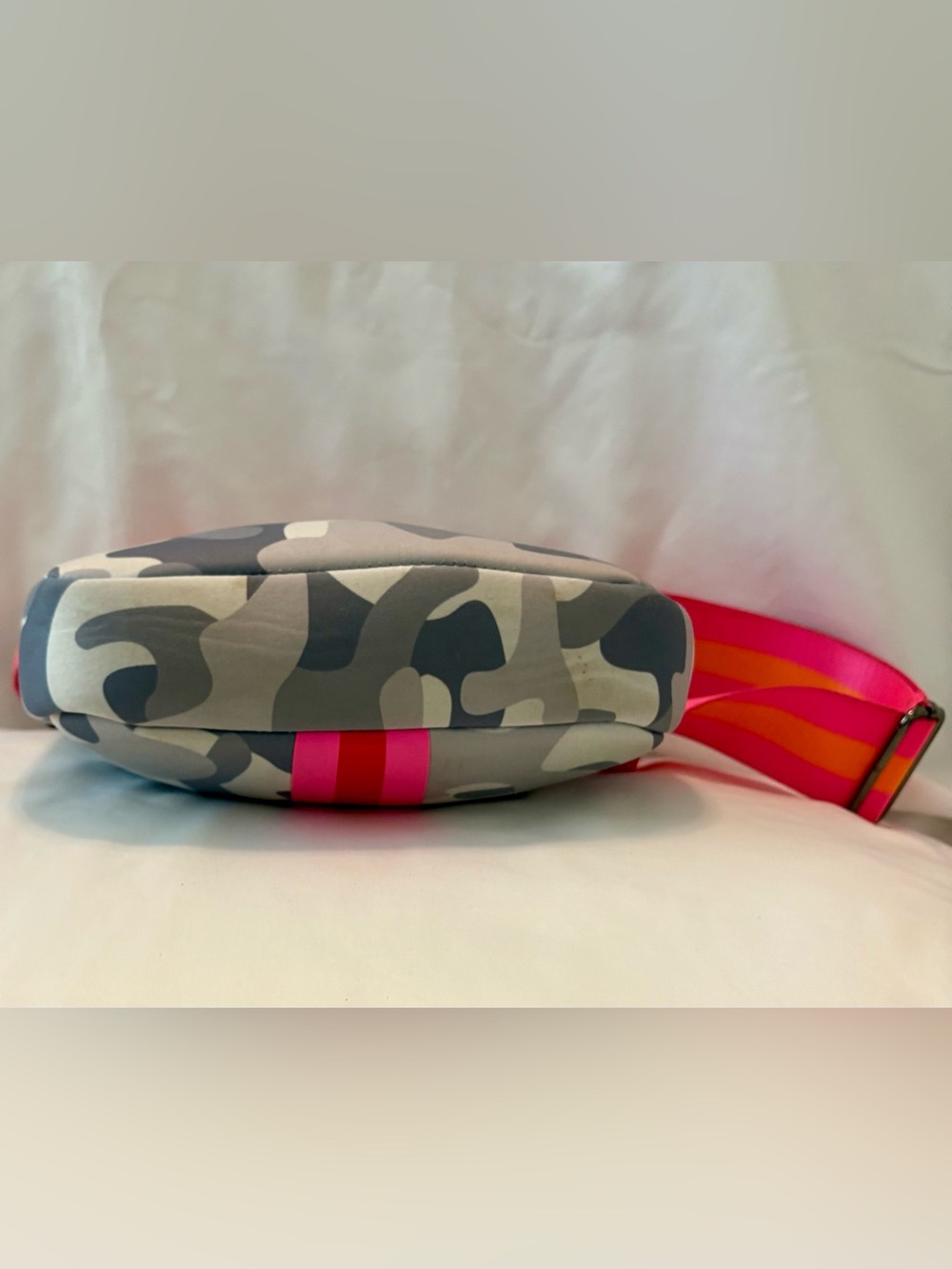 Haute Shore Jeri Rise | Mini Camo Neoprene Crossbody - Picture 5 of 9